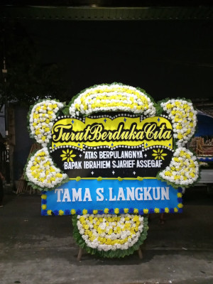 Papan Bunga Duka di Bentot